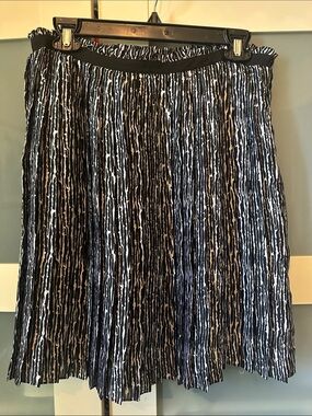 Anne Klein Black and White Pleated Skater Skirt